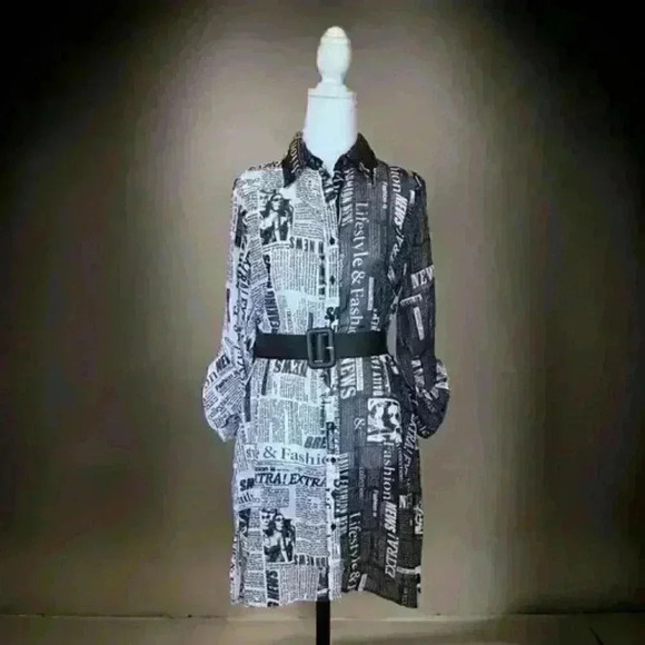 Live 4 Truth Newspaper print Dress Size Small - Picture 1 of 4